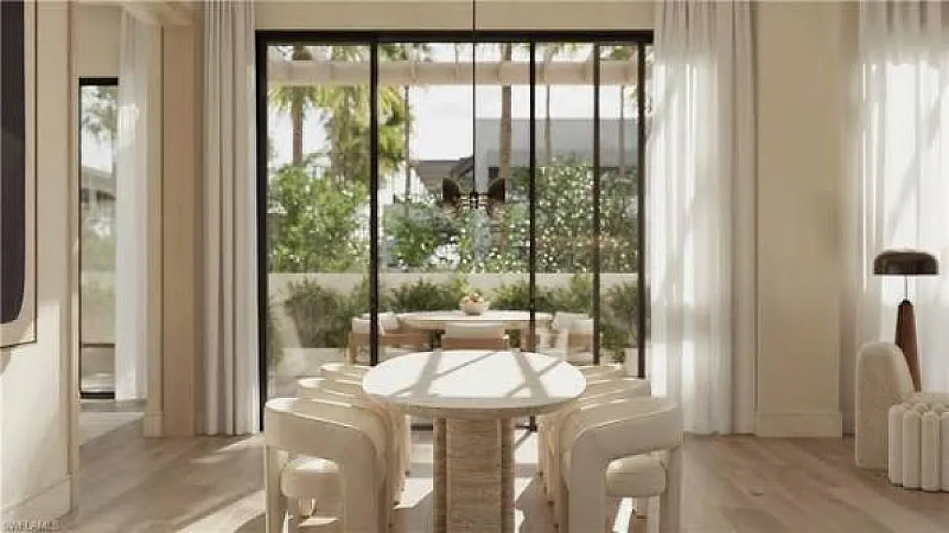 The Avenue Naples photo 6