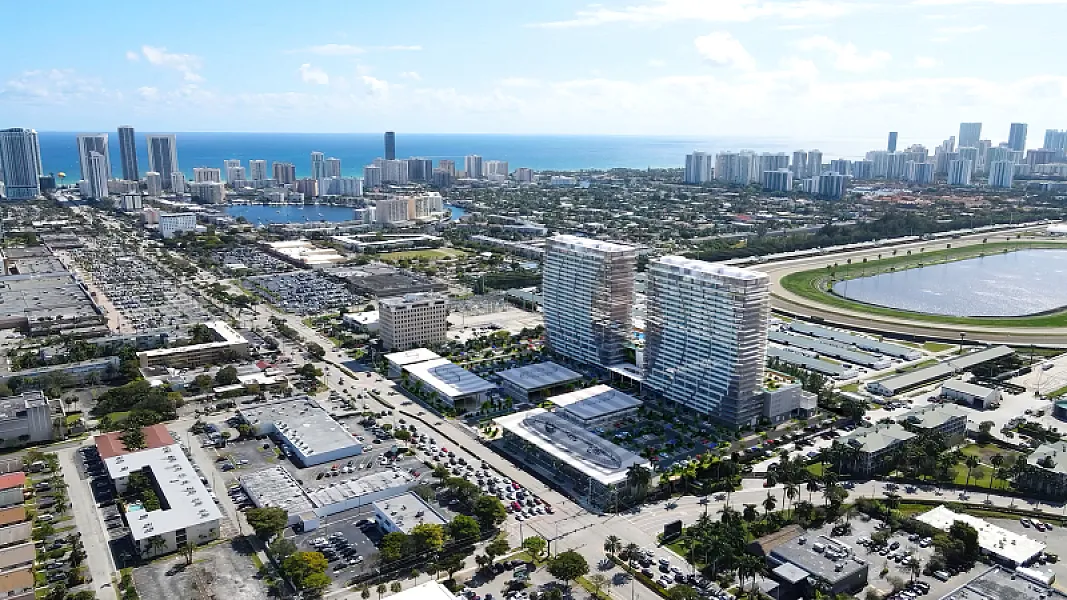 Oasis Hallandale photo 4