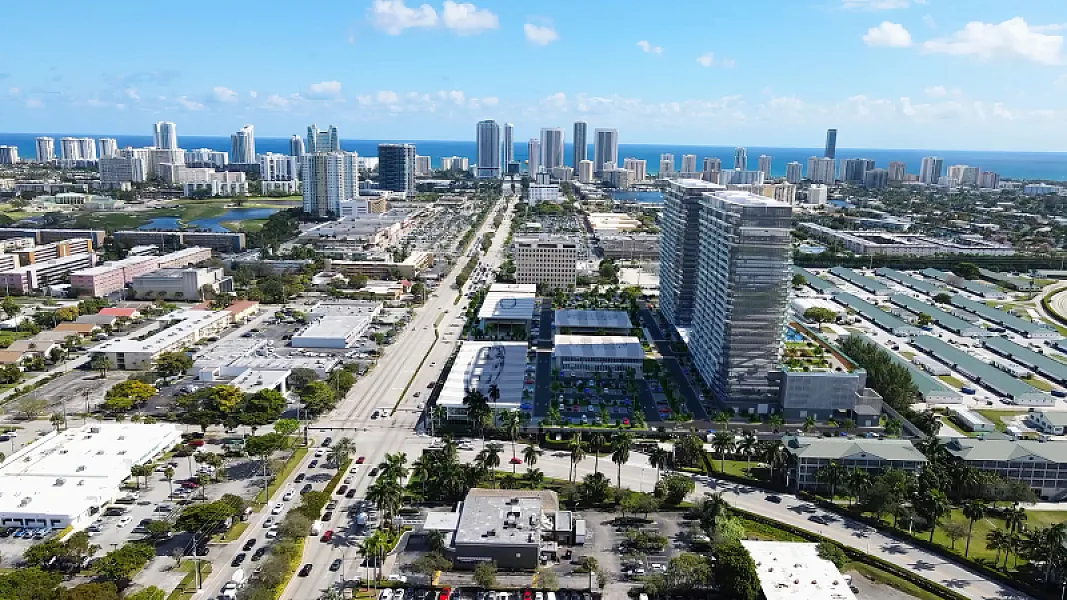 Oasis Hallandale photo 5