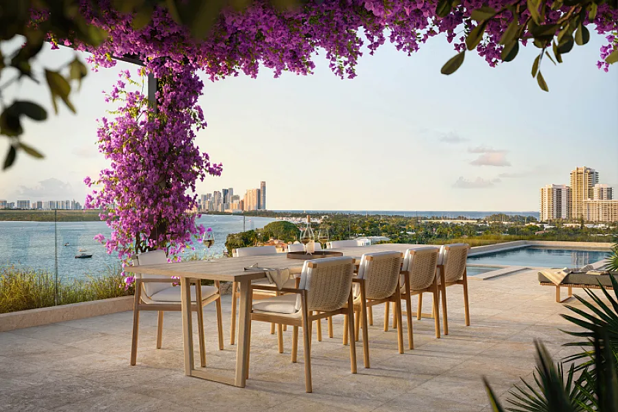 Bay Harbor Towers photo 16