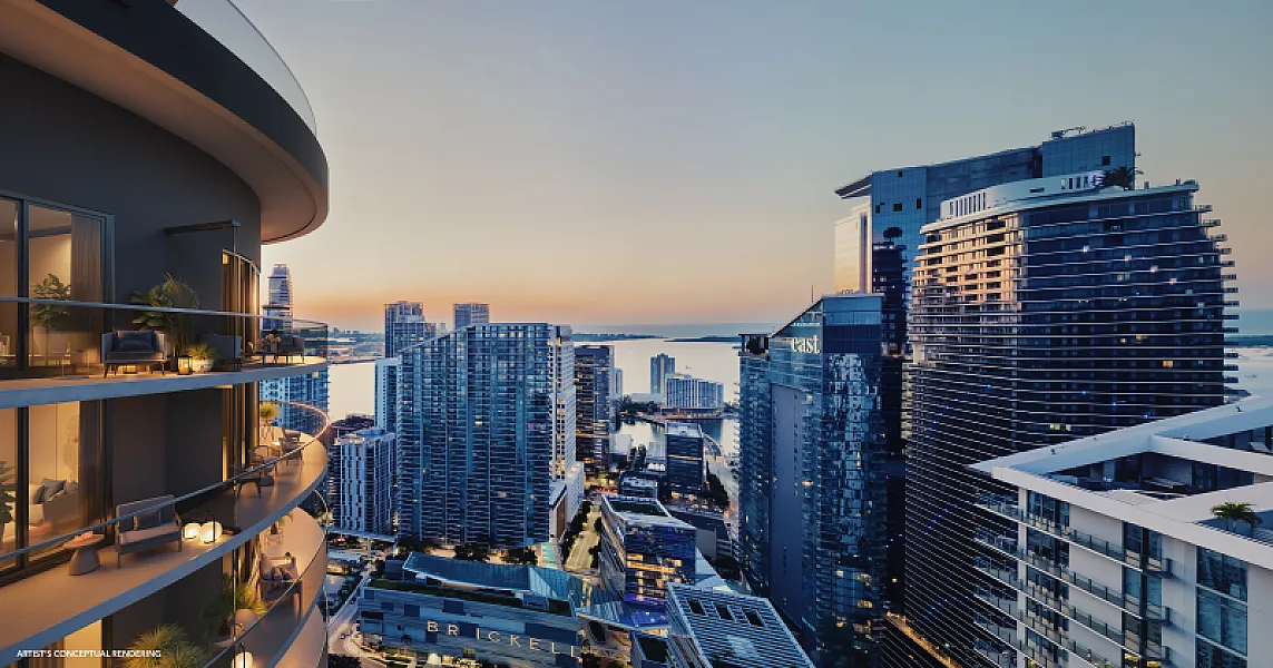 Standard Brickell photo 27