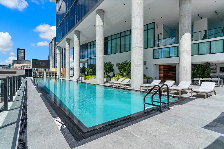 The Elser Residences photo 26
