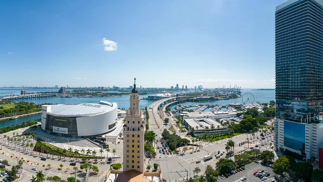 Gale Hotel & Residences - Image 2