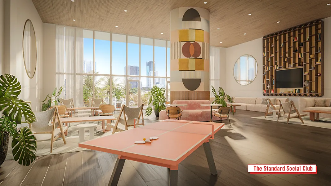 The standard Midtown photo 25