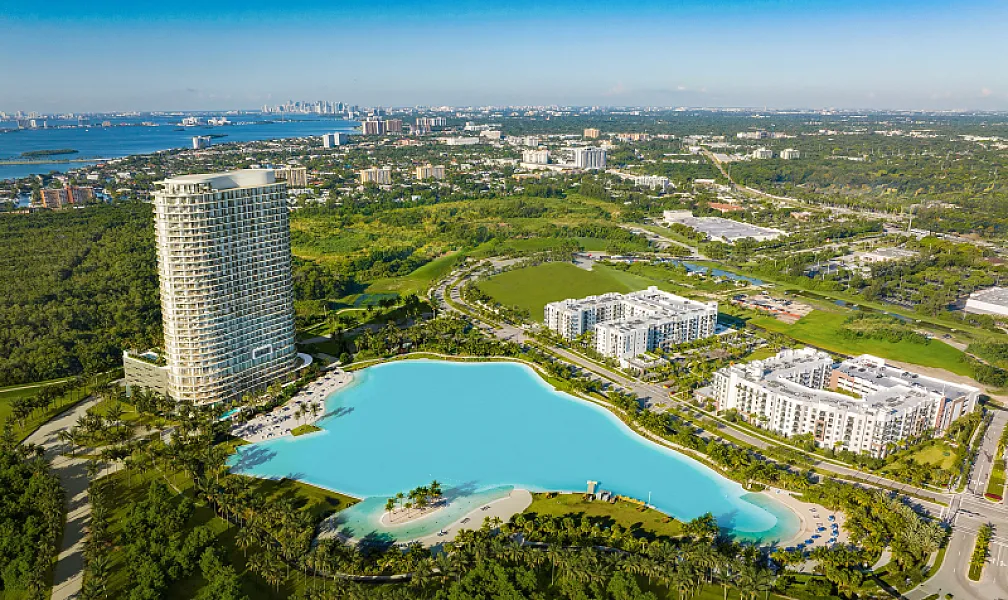 One Park Tower by Turnberry photo 6