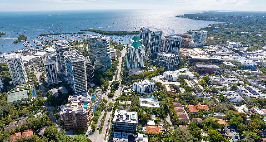 The Lincoln - Image 5