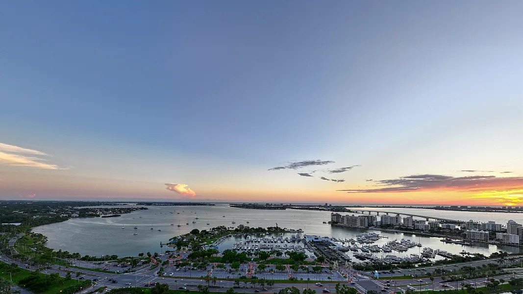 Mira Mar Residences photo 6