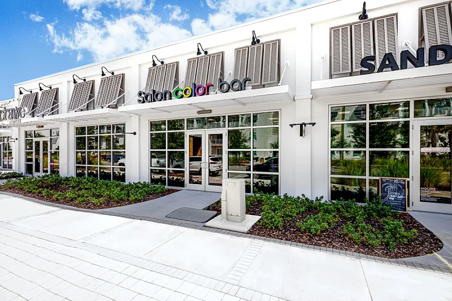 Marina Pointe photo 8