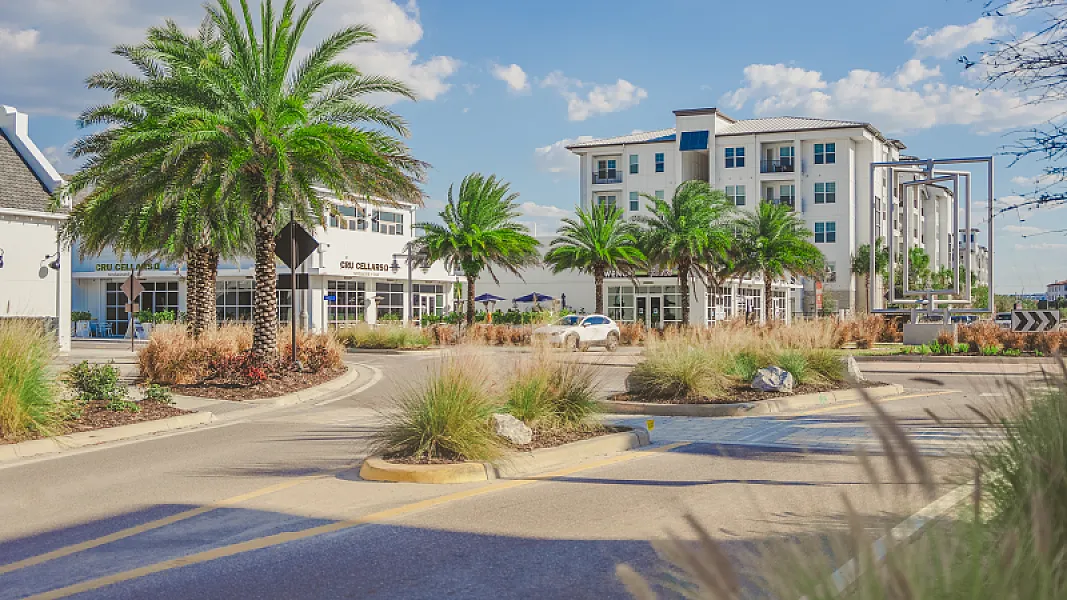 Marina Pointe photo 11